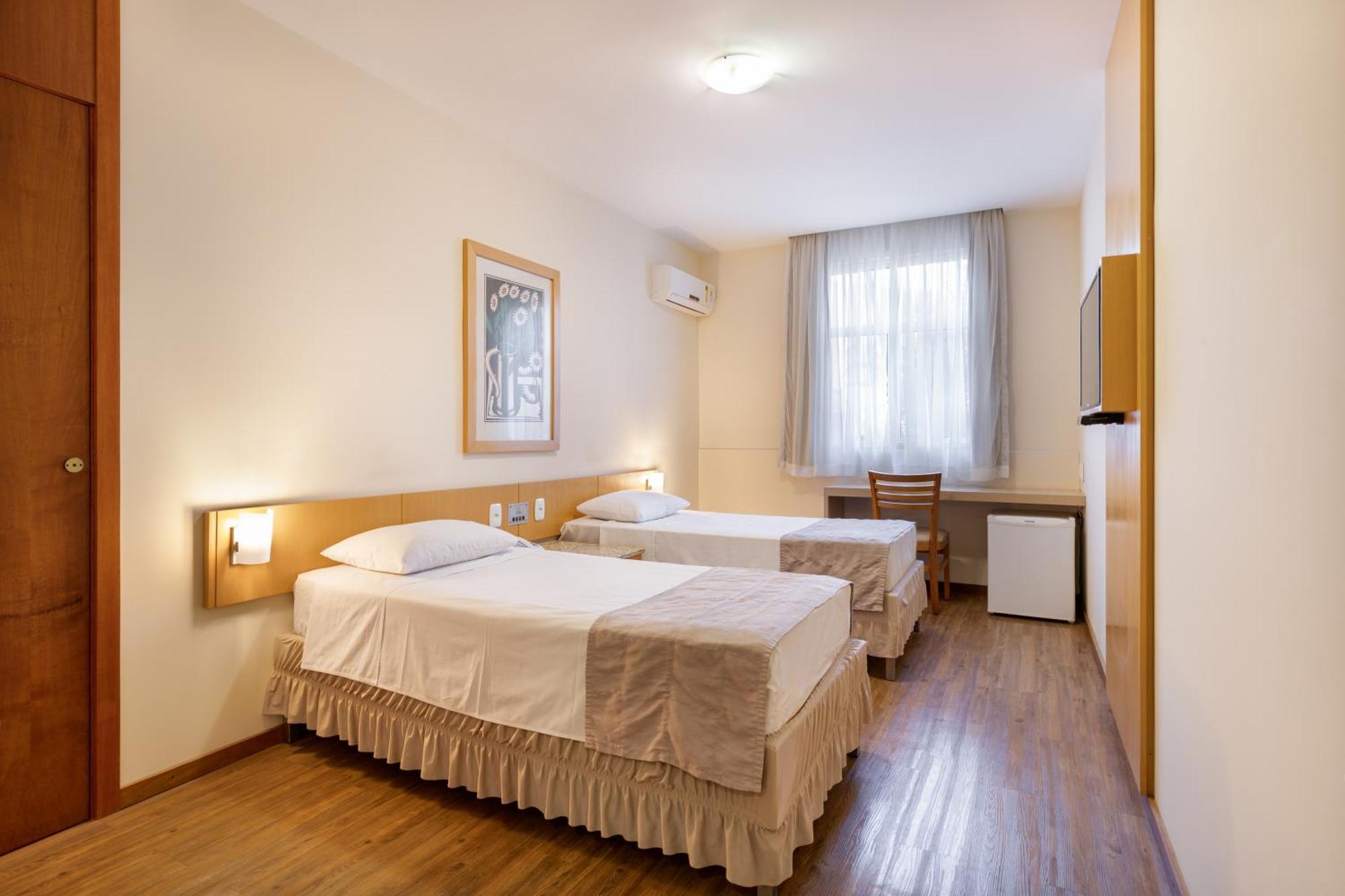 Hotel Crystal Лондрина Экстерьер фото