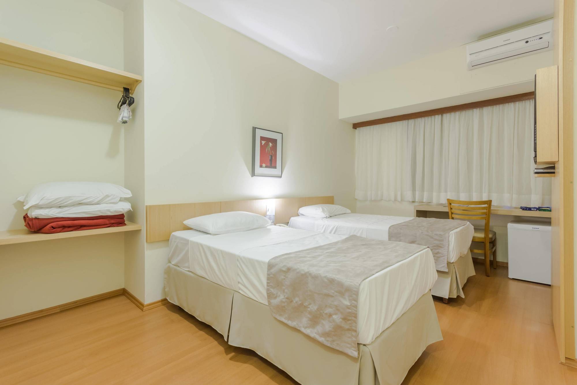 Hotel Crystal Лондрина Экстерьер фото