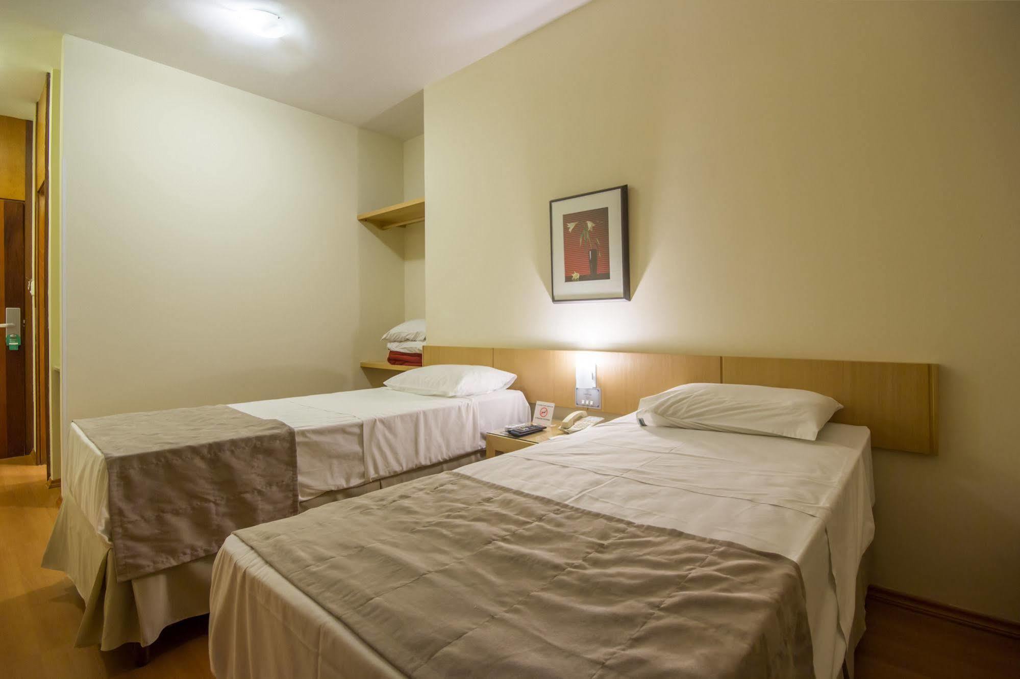 Hotel Crystal Лондрина Экстерьер фото